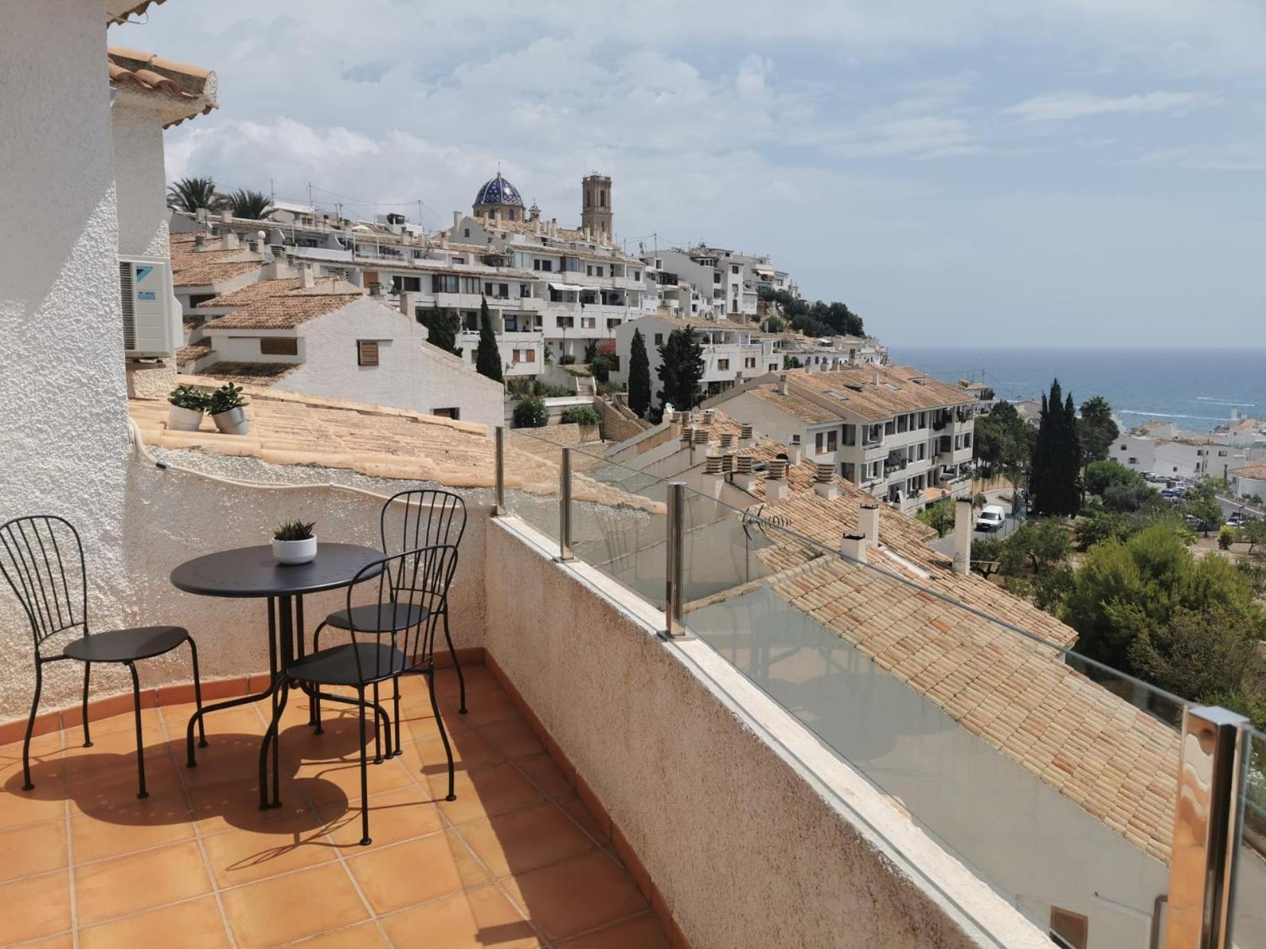 Апартаменти Atico-Duplex Con Vistas Al Mar Y Casco Antiguo En Алтеа Екстер'єр фото